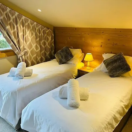 Chalet Rose
